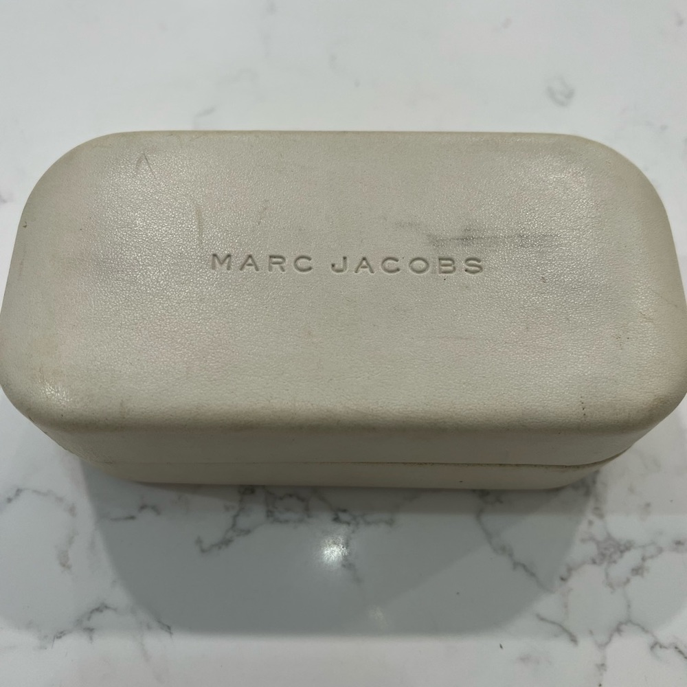 Authentic Marc Jacobs Gradient Sunglasses! - image 6